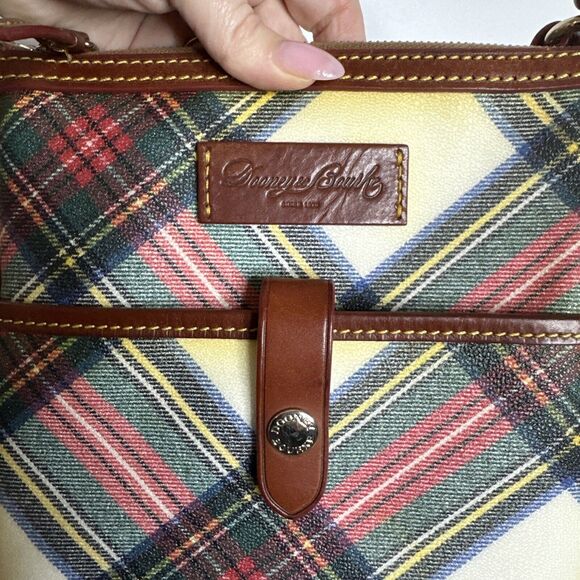 DOONEY & BOURKE Leather Letter Carrier Bag Tartan Print Crossbody Preppy y2k - Picture 4 of 16